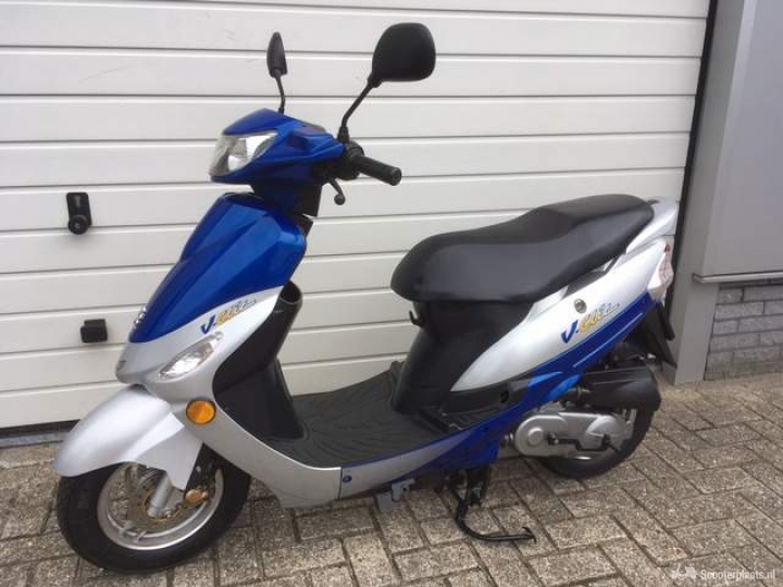 Peugeot V Clic Snorscooter